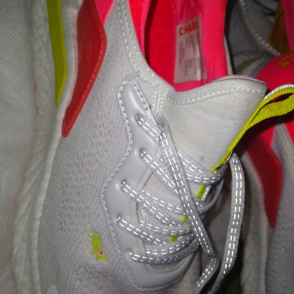 Charley's size 8 - Picture 1 of 1